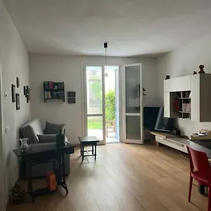 Apartment Downtown Florence, Moderno Con Giardino, Florence